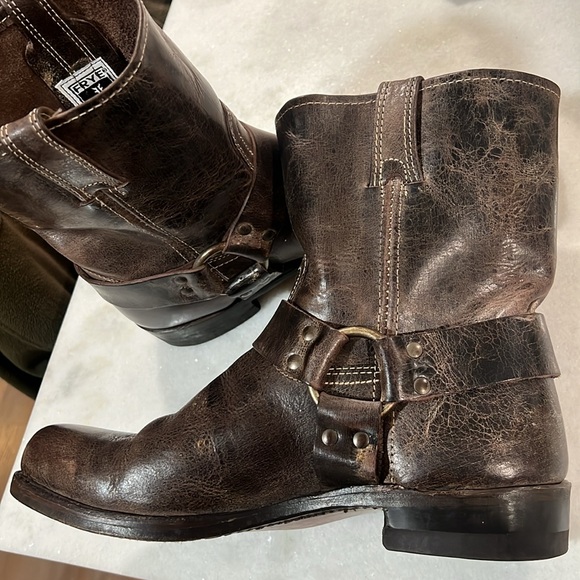 FRYE Mens Conway Harness Distressed Boots Size 11 - Picture 2 of 13